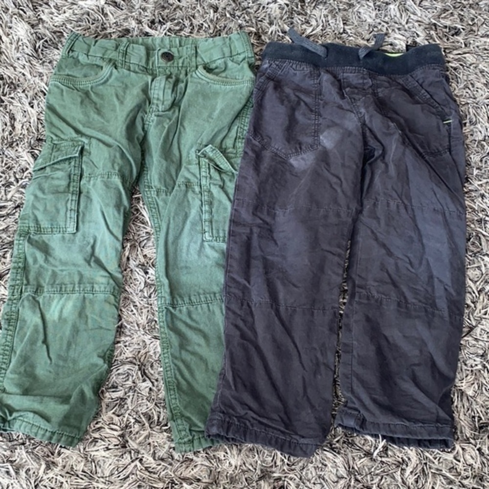 Boys H&M lined cozy cargo style pants gently used 3-4 years.